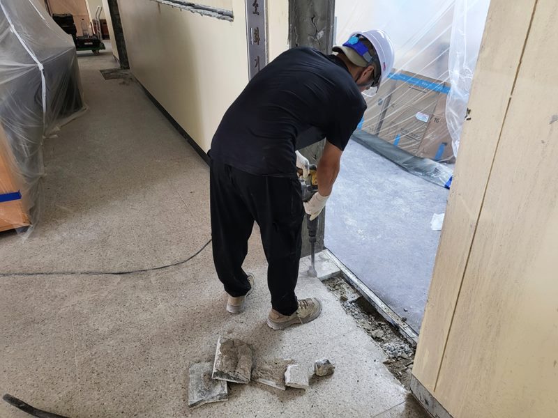 과천시 바닥 샌딩·에폭시 제거 및 천장 텍스 원상복구