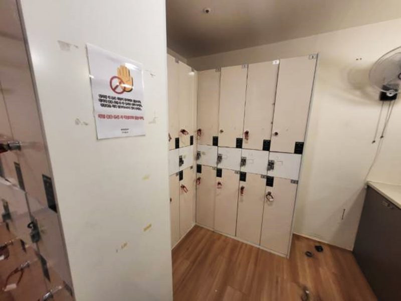 통복동 바닥 샌딩·에폭시 제거 및 천장 텍스 원상복구